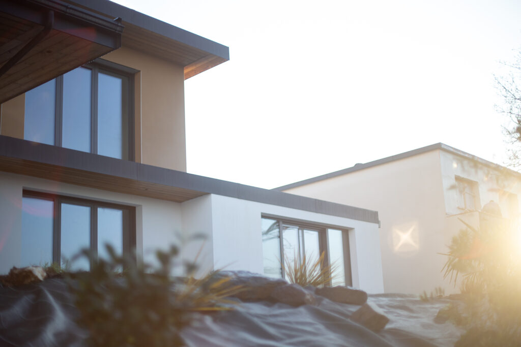 Construction maison neuve avec piscine extérieure